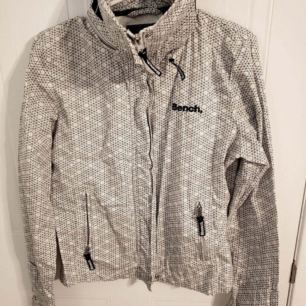 Bench light jacket